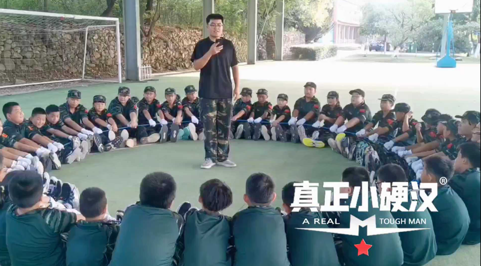 济南小硬汉军事夏令营：塑造青少年的爱国情怀与坚韧品质